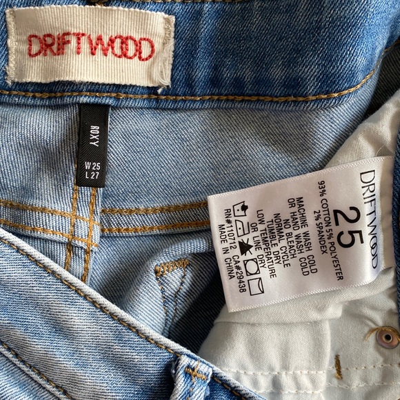 NWOT DRIFTWOOD ROXY JEANS EMBROIDERED SZ 25    27 inseam - Picture 4 of 4